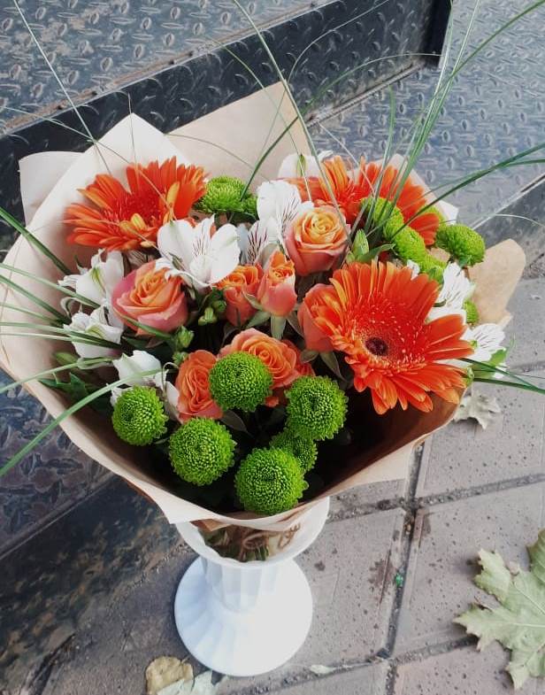 Букет цветов из: Герберы, Хризантемы, Альстромерии и Розы в Парфино