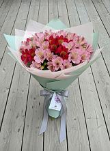 Букет цветов из:  Альстромерии #REPLACE_PRED# Парфино