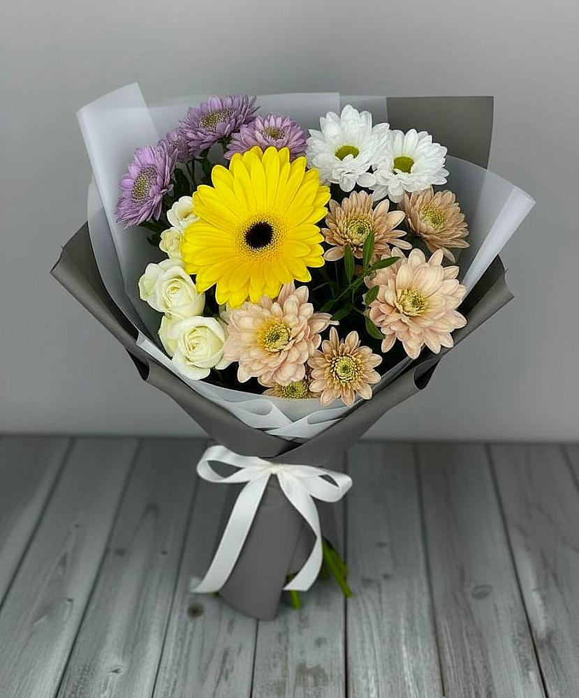 Букет цветов из: Розы, Герберы и Хризантемы в Парфино