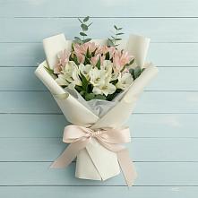 Букет цветов из:  Альстромерии в Парфино