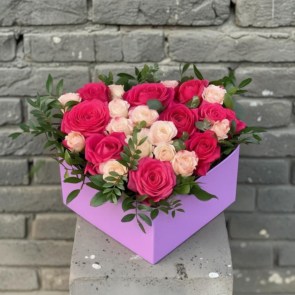 Цветочная композиция из Розы в коробке в Парфино
