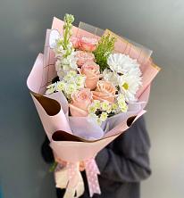 Букет цветов из:  Хризантемы и Розы в Парфино