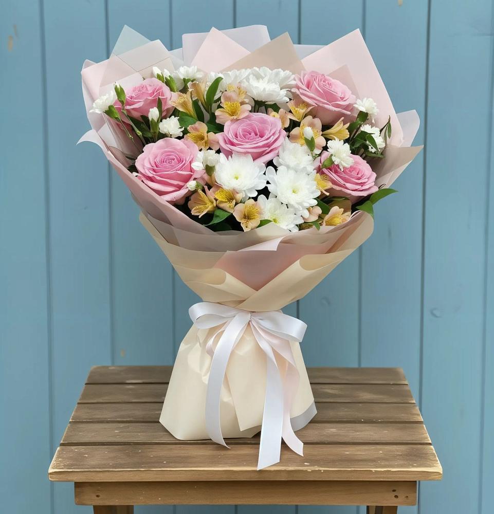 Букет цветов из: Гвоздики, Орхидеи и Розы в Парфино