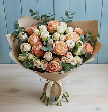 Букет цветов из:  Альстромерии и Розы в Парфино